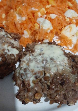 Una foto de Hamburguesa de lenteja y carne picada