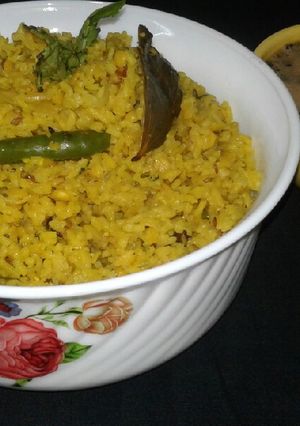A picture of Hyderabadi Khichdi with khatta.