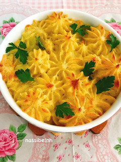 عکسی از دستور پای چوپان و پای کلبه روستایی