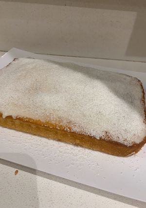 Una foto de Torta súper rica de coco y naranja !!