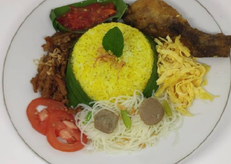 Nasi kuning Rice cooker