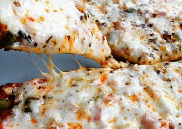 Bagaimana Menyiapkan Pizza Crispy (no oven) yang Enak Banget