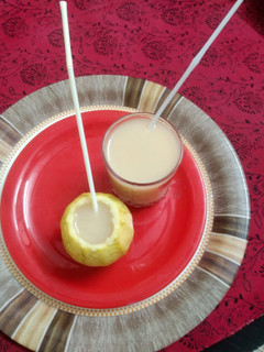 ग्वावा (पेरू) (Guava Juice Recipe In Marathi) रेसिपी चे मुख्य फोटो