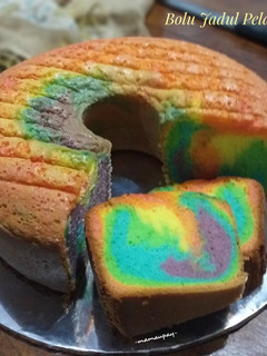Foto resep Bolu Jadul Pelangi