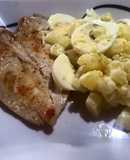 Bife de pollo con papas y huevos