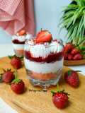 Strawberry Dessert Cup (884)