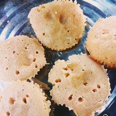 A picture of Vanilla cupcakes.