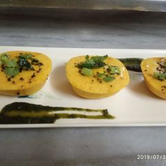 A picture of Instant besan dhokla.
