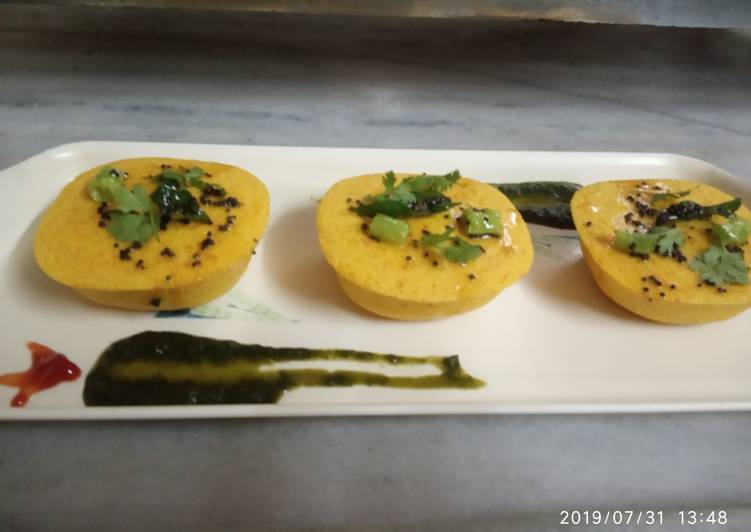 Easy Instant besan dhokla