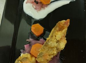 Una foto de Trillas fritas y salsa escabeche