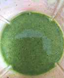 Smoothie rau cải xoăn kale thanh long chuối