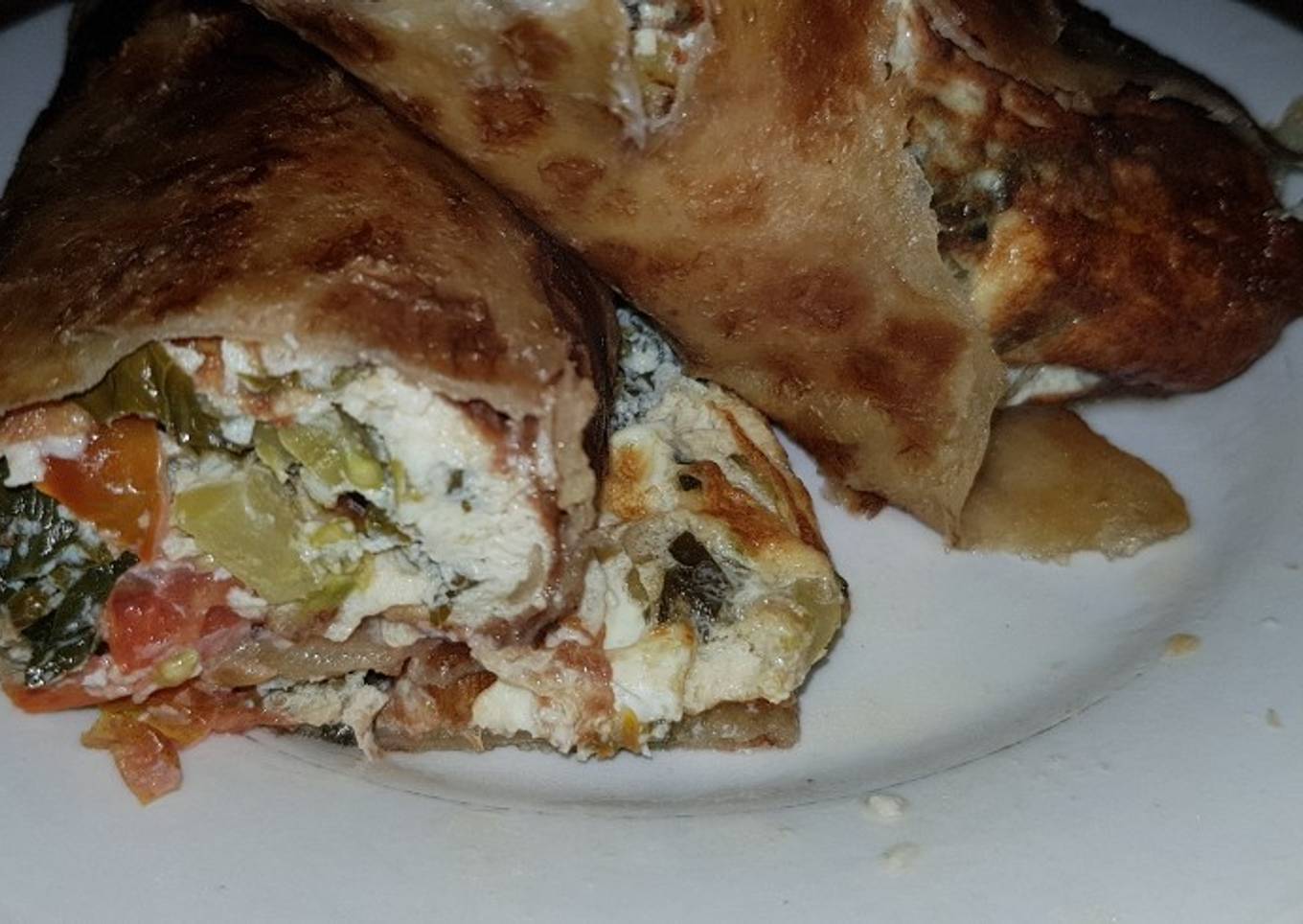 Recipe of Ultimate Moist cherry tomato sukuma wiki egg wrap