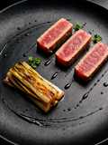 Tonno Tataki con Cipollotto Grigliato e Salsa Teriyaki