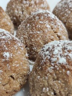 Una foto de Cordiales Murcianos o Almendrados