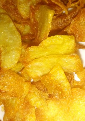 A picture of Crispy potato chips.