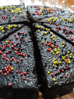 عکسی از دستور کیک خیس شکلاتی 🍫