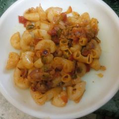 Simple macroni for kids lunch box A picture of Simple macroni for kids lunch box.