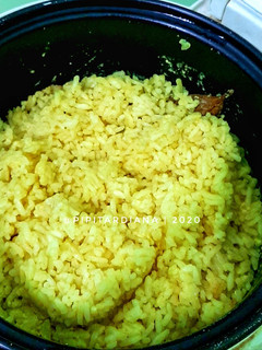 Foto resep 04. Nasi Kuning Rice Cooker