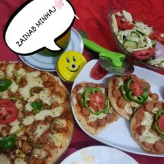 A picture of MINI PIZZA🍕.