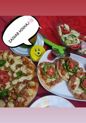 A picture of MINI PIZZA🍕.