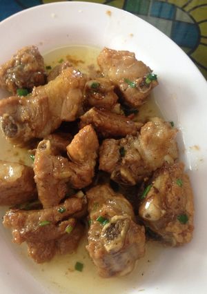 Hình của món Sườn rang mật ong.