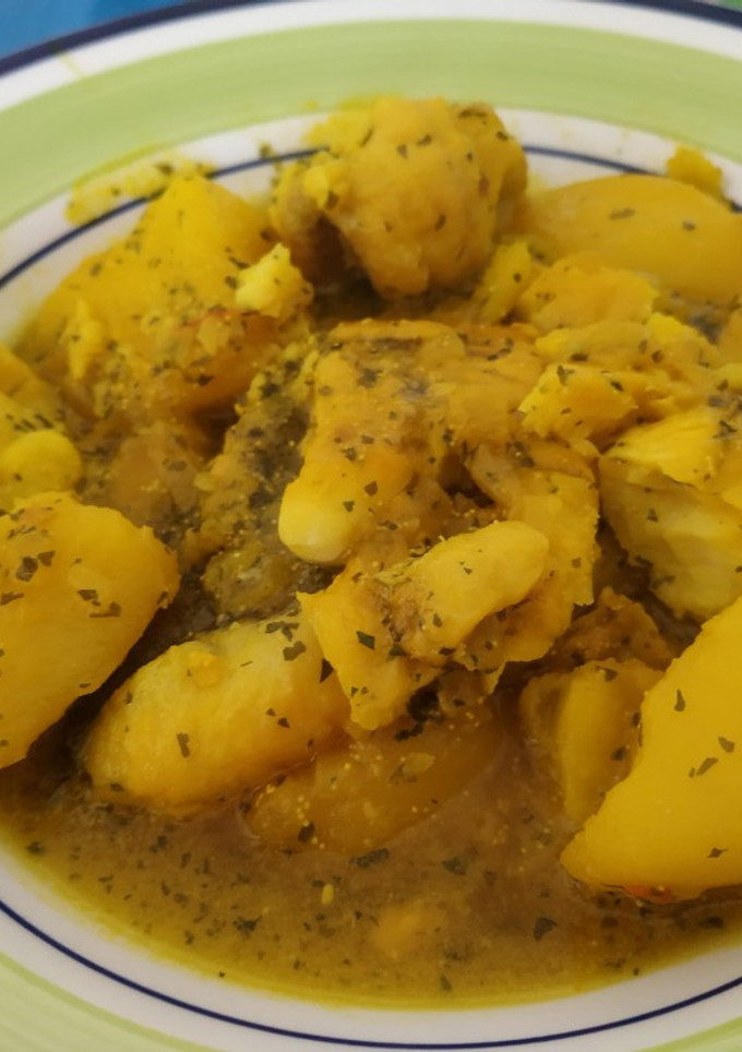 Una foto de Cazuela de pescado y patatas