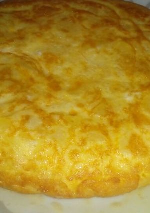 A picture of Spanish Potato Omelette (Tortilla de Patatas).