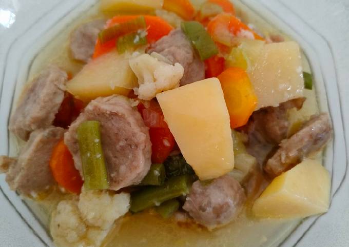 Cara Gampang Menyiapkan Sup Bakso yang Lezat Sekali