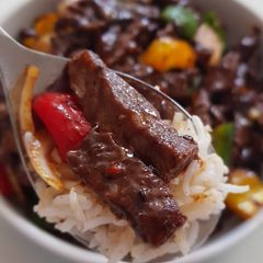 A picture of Beef Stir-Fry in Black Pepper Sauce.