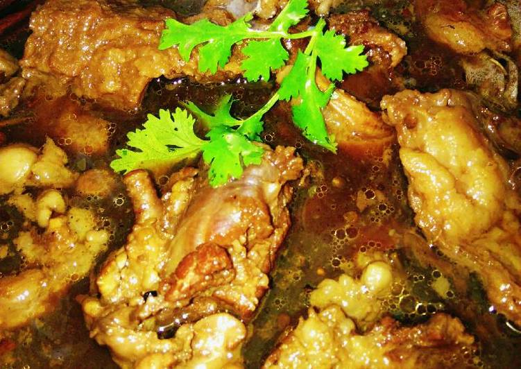 เนื้อเอ็นตุ๋นยาจีน