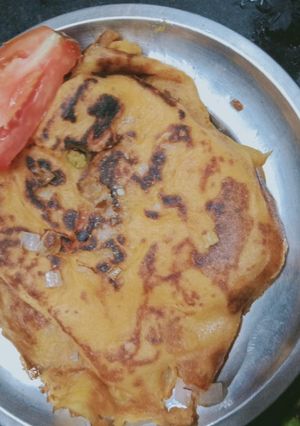 બ્રેડ આમલેટ(Bread Omelet Recipe In Gujarati) રેસીપી મુખ્ય ફોટો