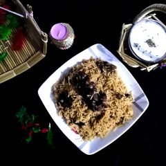 A picture of Beef pulao.