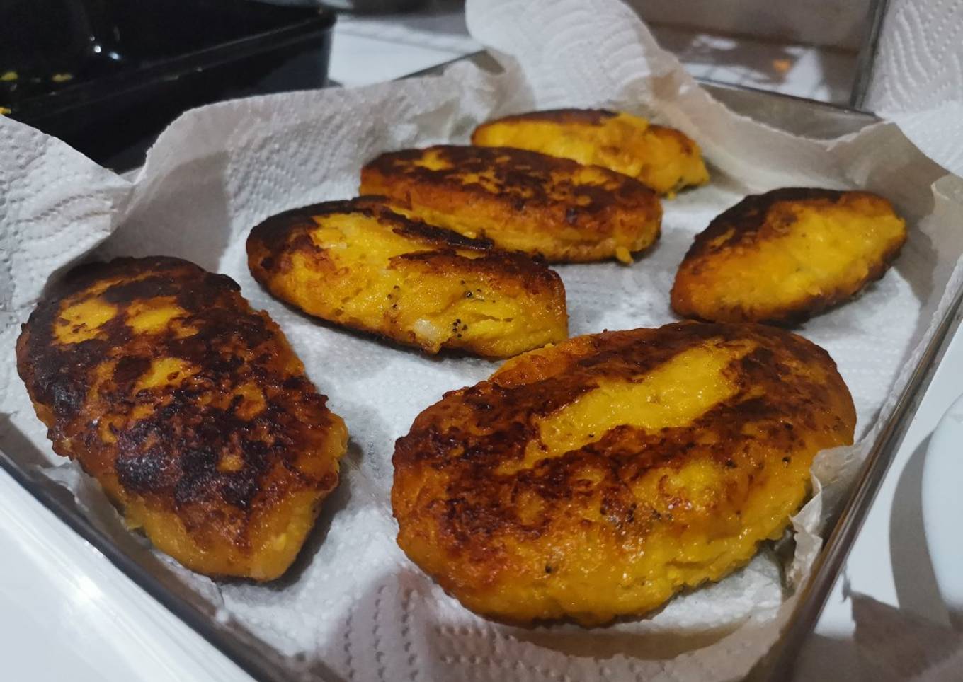 Empanadas de plátano macho