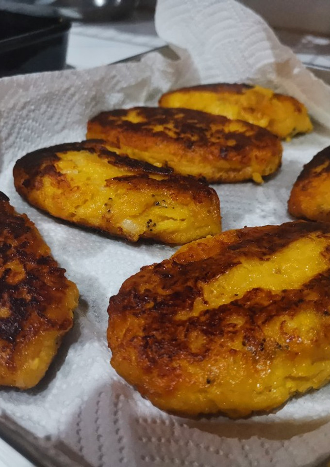 Una foto de Empanadas de plátano macho