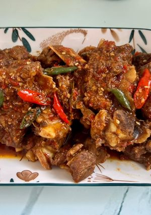 Foto resep Iga oseng cabai hijau leko