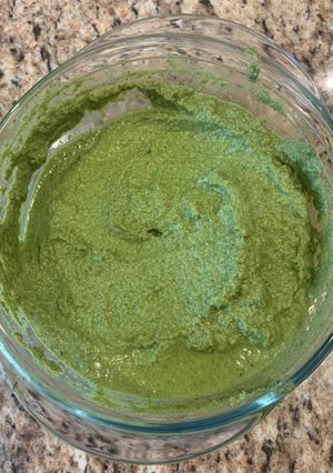 Una foto de Salsa pesto