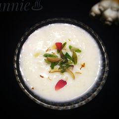 A picture of Rice kheer.