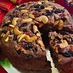 A picture of Eggless plum cake.