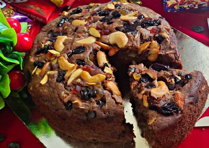 Eggless Chocolate Plum Cake Recipe - Chocolate Fruit Cake