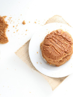 A picture of Peanut butter and coconut cookies.