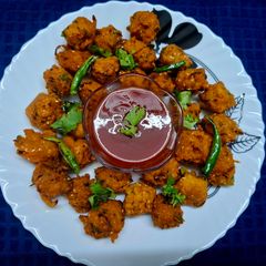 A picture of Crispy Masoor Dal Pakoda.