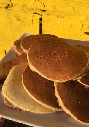 Una foto de Pancakes de banana sanos y rápidos❤️✨