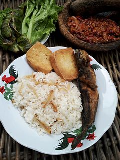 Foto resep Nasi liwet rice cooker enak dan mudah