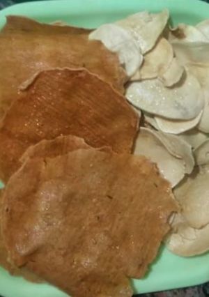 आलू के पापड़ (aloo ke papad recipe in Hindi) रेसिपी मुख्य फोटो
