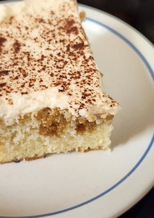 A picture of Tiramisu Cake.
