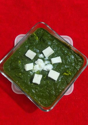 પાલક પનીર (Palak Paneer Recipe In Gujarati) રેસીપી મુખ્ય ફોટો