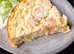 Une photo de Tarte de polenta au saumon fumé et aux poireaux