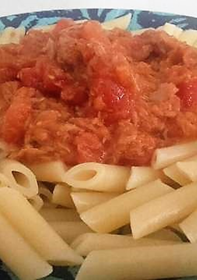 Una foto de Macarrones con atún