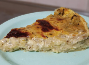 Una foto de Tarta de cebolla y queso