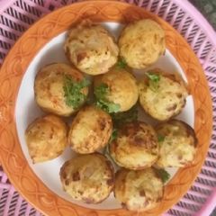A picture of Vegetable Appam.